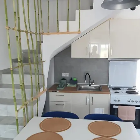 Heracles Apartment *